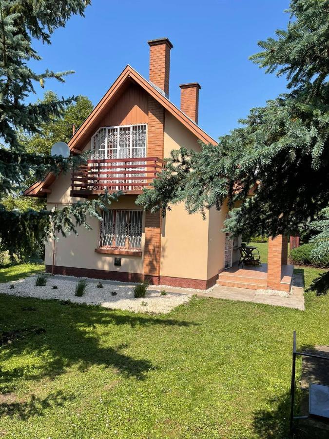 Chill Apartman Orosháza Exterior photo